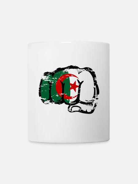 Drapeau de l’Algérie Main Poing Utilisé - Mug blanc - blanc