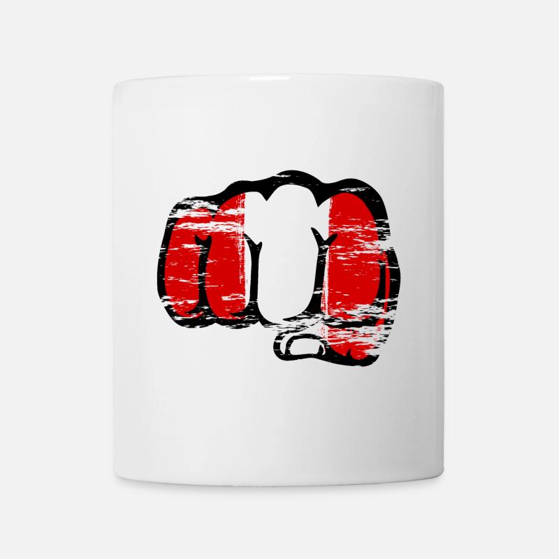Pérou drapeau poing à la main utilisé - Mug blanc - blanc