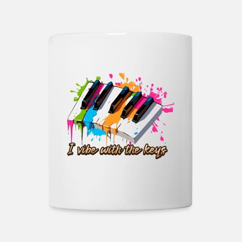 Im Einklang mit den Klavier Tasten - Pianist - Tasse - Weiß