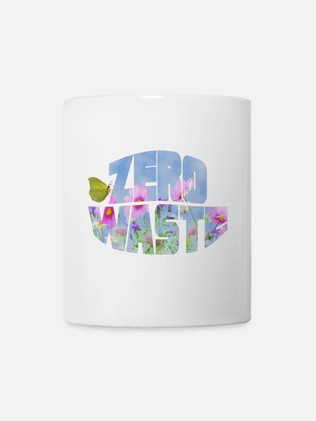 zero waste blumenwiese mit schmetterling - Tasse - Weiß
