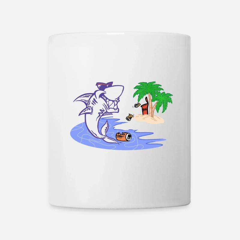 SHARKYS OLDHOUSE Sharky vor Inselparadies - Tasse - Weiß