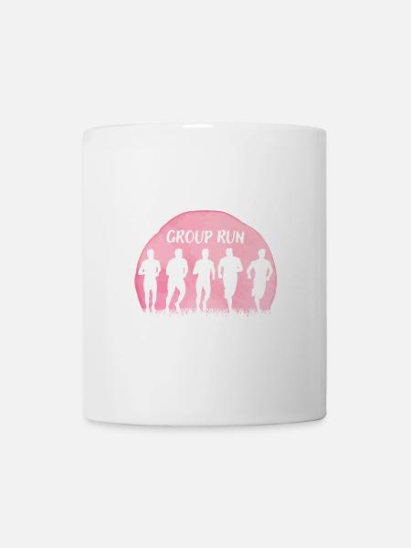 Group Run Group run in a team with grass and moon - Mug - white