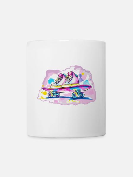 Skateboard mit Schuhe - Tasse - Weiß