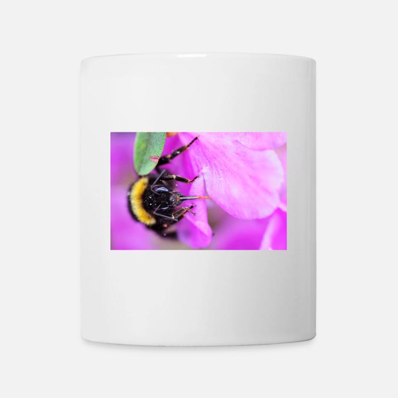 Biene am Veilchen - Tasse - Weiß