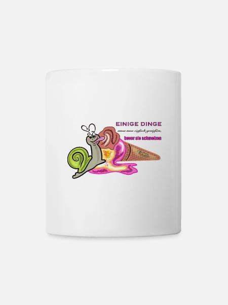 Verspielte Schnecke mit humorvollem Spruch - Tasse - Weiß