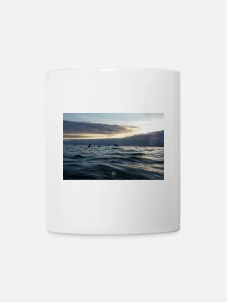 Dämmerung auf den Wellen - Tasse - Weiß