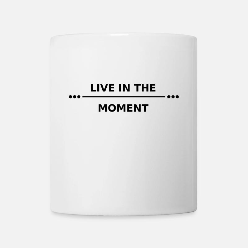 live in the moment - Mug - white