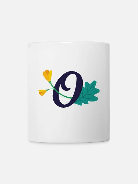 Elegant letter 'O' with flowers - Mug - white