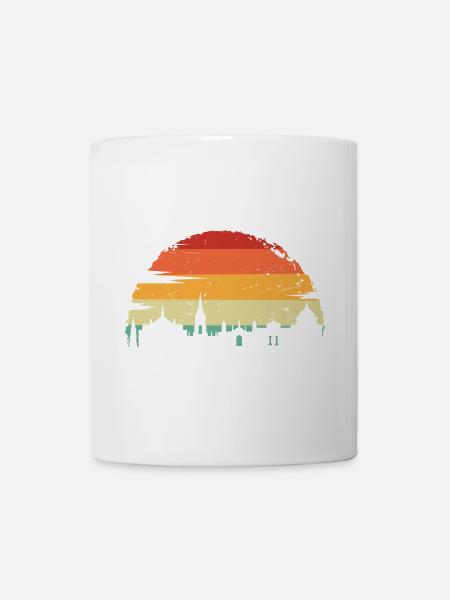 Silhouette d’horizon du coucher de soleil - Mug blanc - blanc