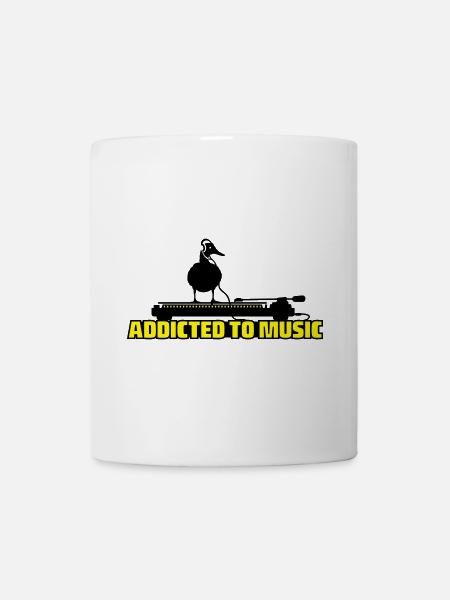 addicted to music - DJ music - Mug - white