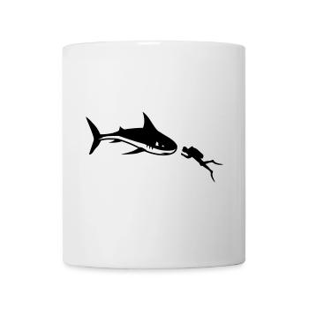 Un requin et un plongeur - Mug blanc - blanc - Devant