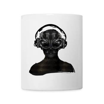 Créature cyborg futuriste avec des écouteurs - Mug blanc - blanc - Devant