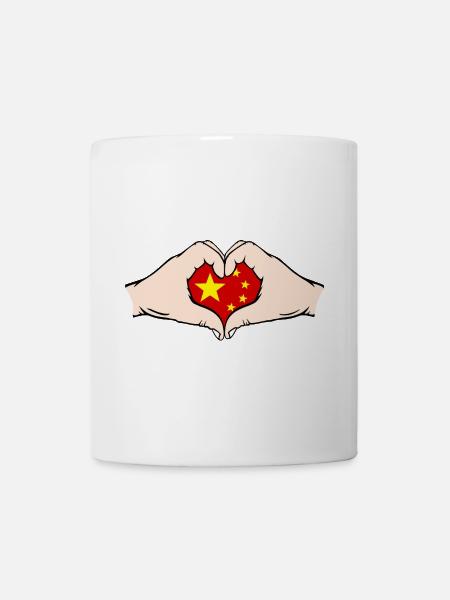 Chine en forme de coeur avec des mains - Mug blanc - blanc