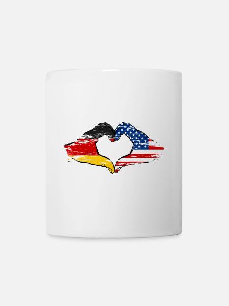 Deutschland USA Herzform mit Hände used - Tasse - Weiß