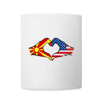 Macédoine États-Unis drapeau mains forme de coeur utilisé - Mug blanc - blanc - Devant