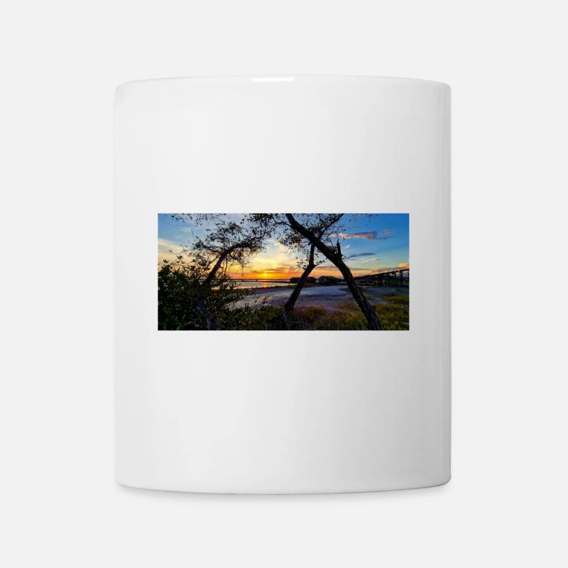 Coucher de soleil sur la nature sauvage - Mug blanc - blanc