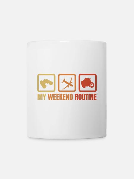 Meine Wochenendroutine - Tasse - Weiß
