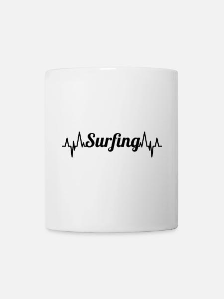 Surfing Herzschlag - Tasse - Weiß