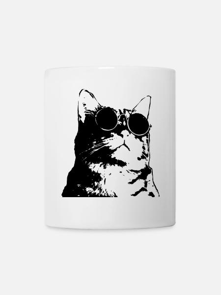 Chat avec des lunettes de soleil dans un style art de rue - Mug blanc - blanc