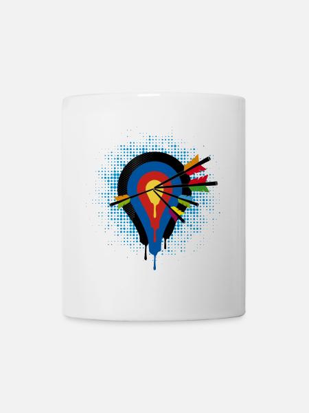 une cible et cinq flèches - Mug blanc - blanc