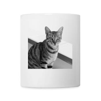 Cat background portrait white-black - Mug - white - Front