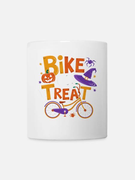 Halloween-Fahrrad oder Leckerli-Illustration - Tasse - Weiß