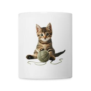Cute little cat with ball of wool - Mug - white - Front