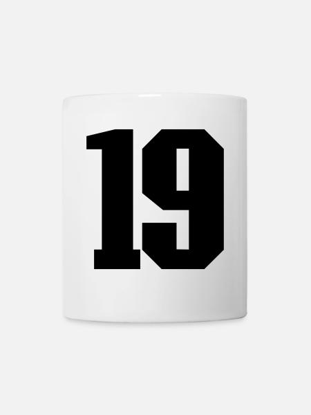 Corum 19 - Tasse - Weiß