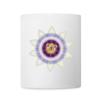 Kunstvolle Blüte einer Passionsblume - Tasse - Weiß - Vorne