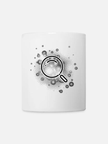 Lupe mit Punkte Hintergrund - Tasse - Weiß