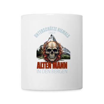 Unterschätze niemals eine alten Mann in den Bergen - Tasse - Weiß - Vorne
