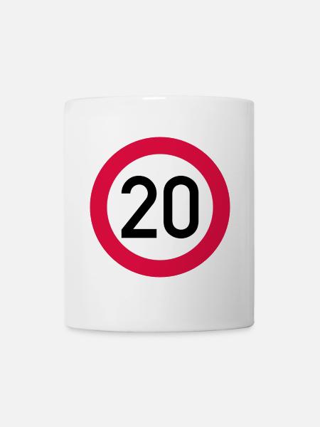 20 ans Attention ! Panneau de signalisation 20 km/h - Mug blanc - blanc