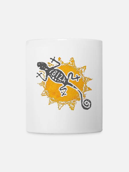 Gecko avec lettrage d’Ibiza sur fond de soleil - Mug blanc - blanc