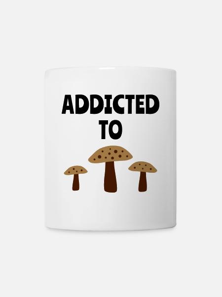 Addicted to fly agarics (three fly agarics) - Mug - white