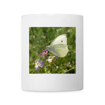 Weißer Schmetterling auf rosa Blüte - Tasse - Weiß - Vorne