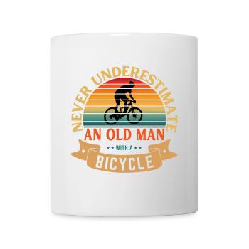 NEVER UNDERESTIMATE AN OLD MAN WITH A BICYCLE - Mug - white - Front