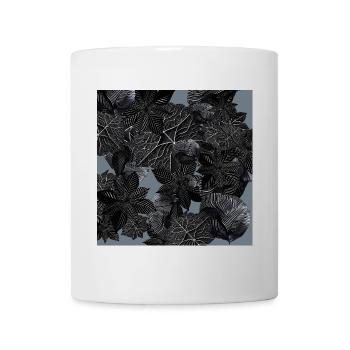 Feuilles monochromes sur fond bleu - Mug blanc - blanc - Devant