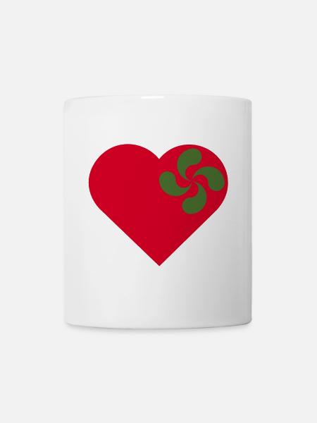 Amour du Pays-Basque. Coeur et lauburu. - Mug blanc - blanc