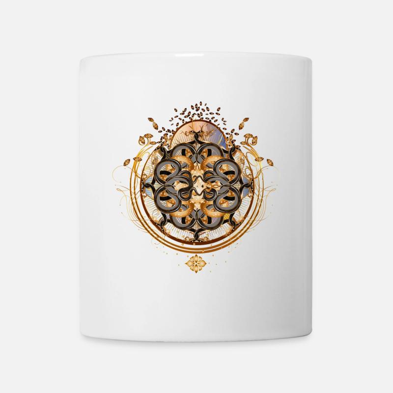 magisches Amulett mit goldenen Schlangen Symbol - Tasse - Weiß
