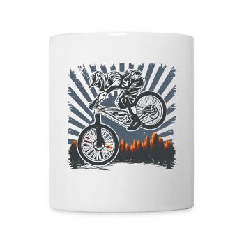 Moto-Sonnenaufgangssprung über Kiefern - Tasse - Weiß - Vorne