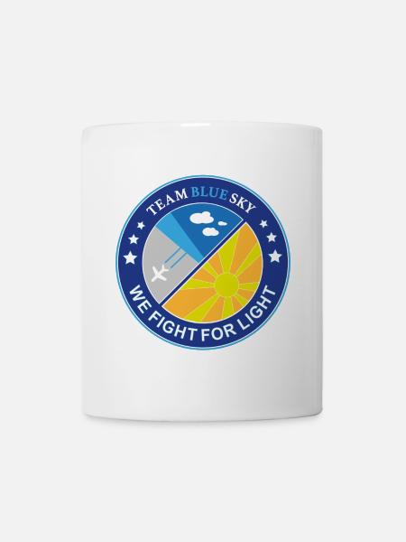 Sonnenliebhaber-Abzeichen Team Blauer Himmel Licht-Krieger-Emblem - Tasse - Weiß