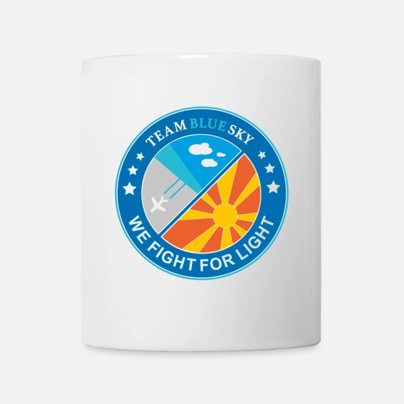 Leichtes Kriegerabzeichen Luft- und Sonnenmissionsemblem - Tasse - Weiß
