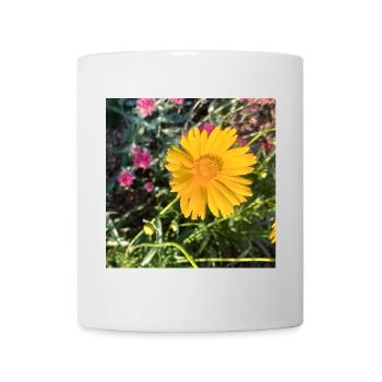 Rayon de soleil fleur jaune / Œil de la jeune fille - Mug blanc - blanc - Devant