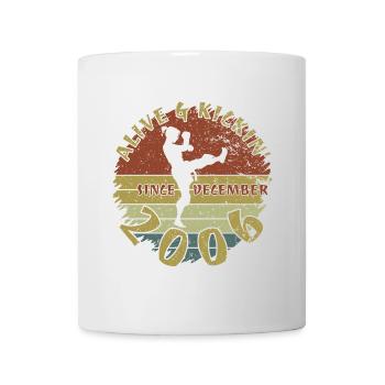 18ème anniversaire Alive and kickin sinc 12/2006 - Mug blanc - blanc - Devant