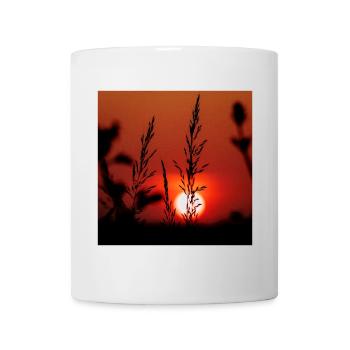Silhouette von Gräsern bei Sonnenuntergang - Tasse - Weiß - Vorne