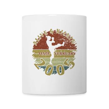20. Geburtstag Alive and kickin since 02/2005 - Tasse - Weiß - Vorne