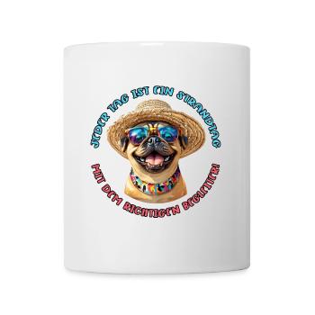 Mops: Jeder Tag am Strand - Tasse - Weiß - Vorne