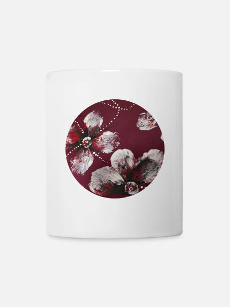 Floral design on accessories - Mug - white