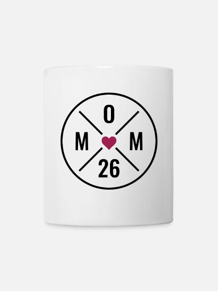 Mom 26 Baby Mutter Muttertag Geschenk Mama 2026 - Tasse - Weiß