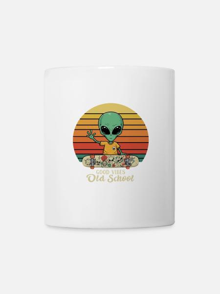 Alien Skater - Tattoo - Old School - Mug - white